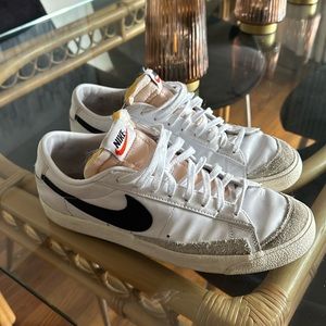 Men’s Nike Blazers Low Cut